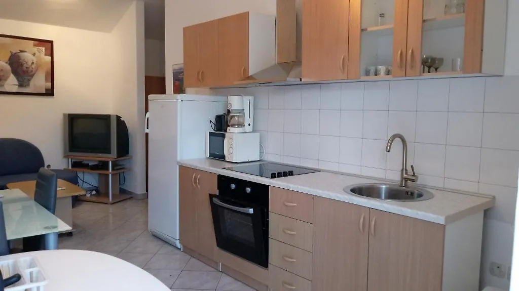 Apartment In Preko With Sea View, Terrace, Air Conditioning, Wi-Fi