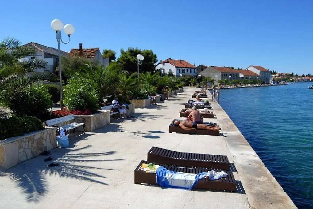 Apartment In Preko With Sea View, Terrace, Air Conditioning, Wi-Fi